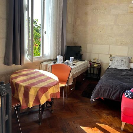 Violette Daire Bordeaux Dış mekan fotoğraf