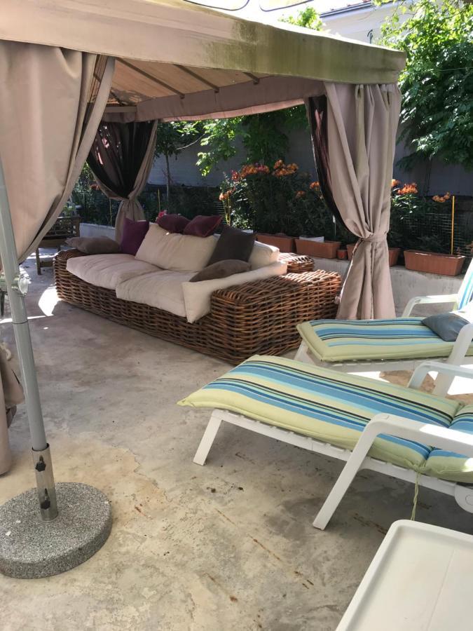 Violette Daire Bordeaux Dış mekan fotoğraf