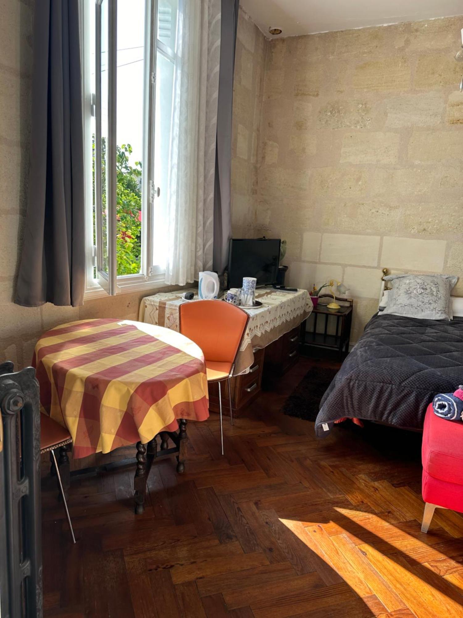 Violette Daire Bordeaux Dış mekan fotoğraf